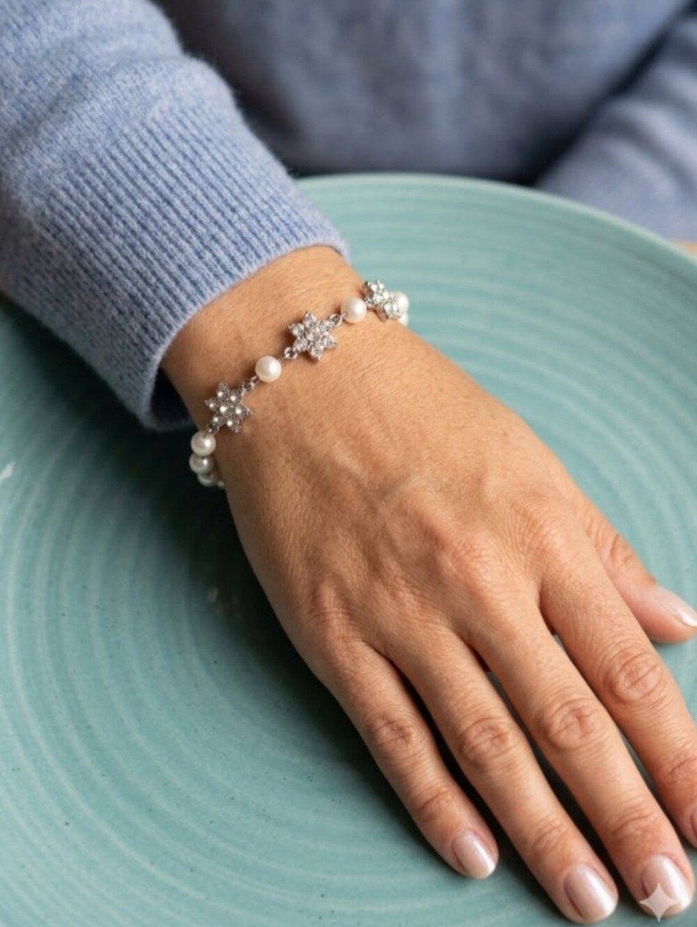 Faux Pearl/Crystal Snowflake Tennis Style Bracelet